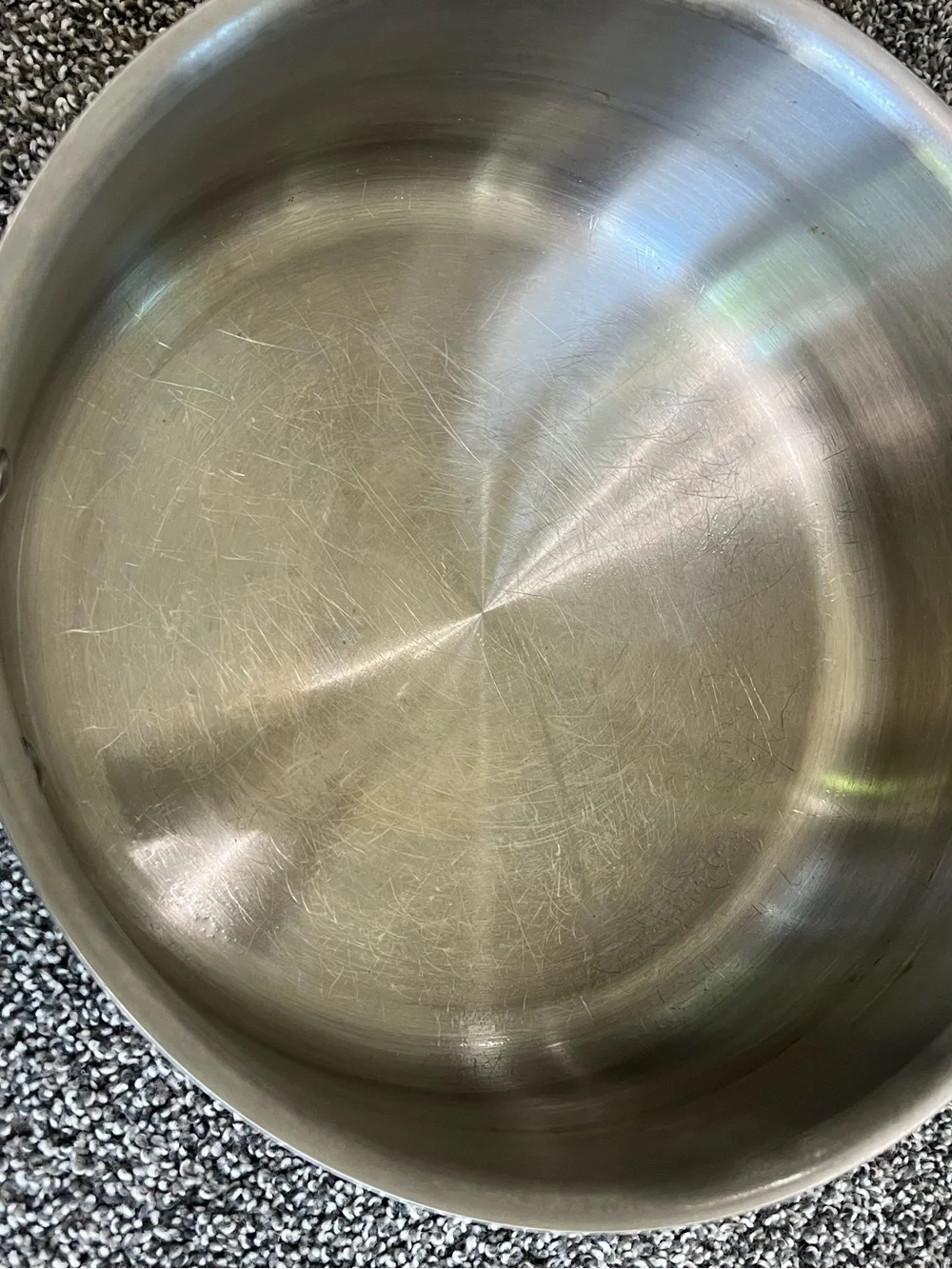 All-Clad D3® Tri-Ply Stainless-Steel Stock Pot 6 Quart with lid - Picture 5 of 9